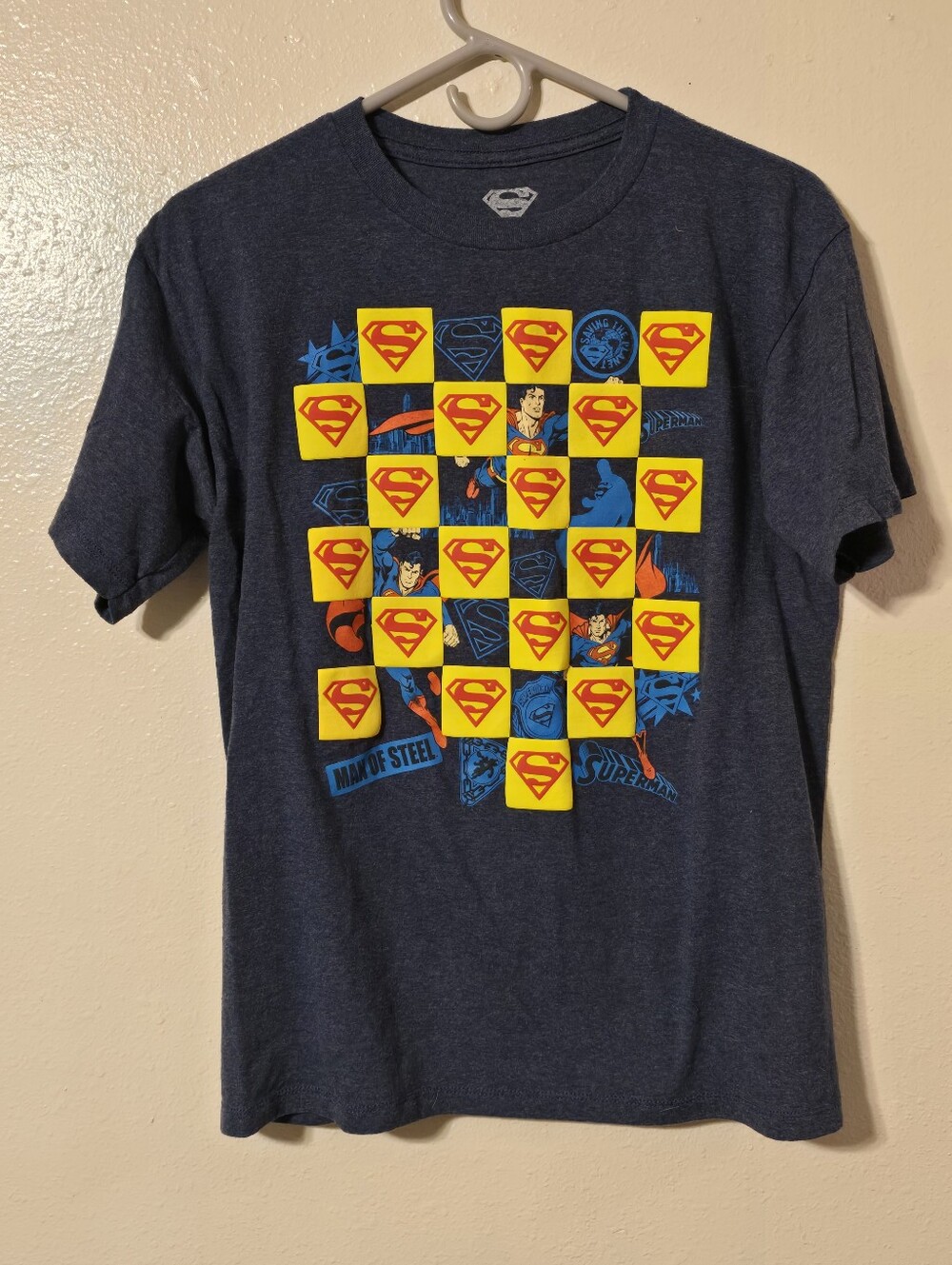 DC Comics Superman Graphic Tee Shirt Boys Youth Large 14/16 Blue Checkerboard